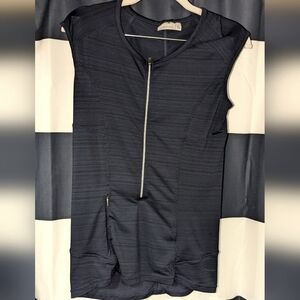 Athleta 2.0 sleeveless Pacifica Size M